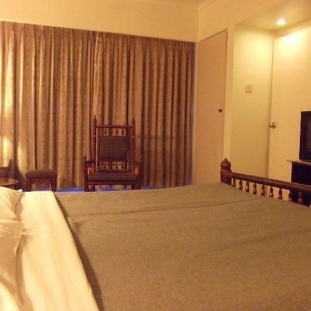 Hotel Bluehill Bhavnagar Exterior foto
