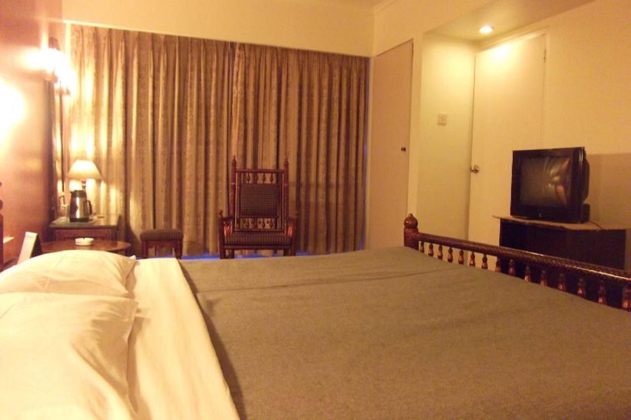 Hotel Bluehill Bhavnagar Exterior foto