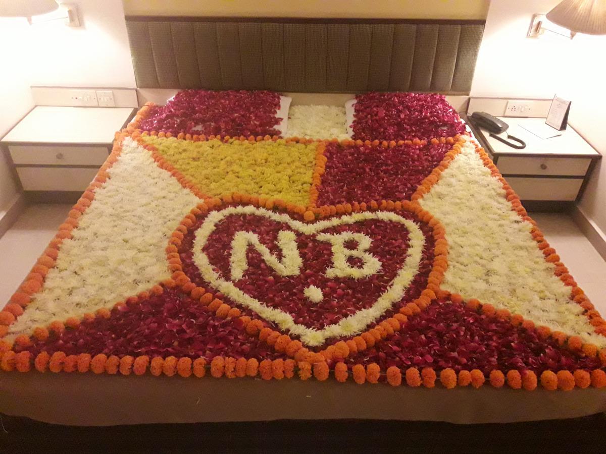 Hotel Bluehill Bhavnagar Exterior foto